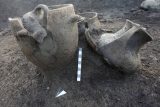 Zbraně, šperky a vázy u nohou zemřelého. Při stavbě elektrárny našli v Itálii nekropoli z předřímské éry