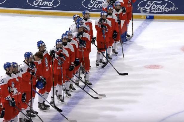 

ŽIVĚ: MS hokejistů do 18 let Kanada – Česko

