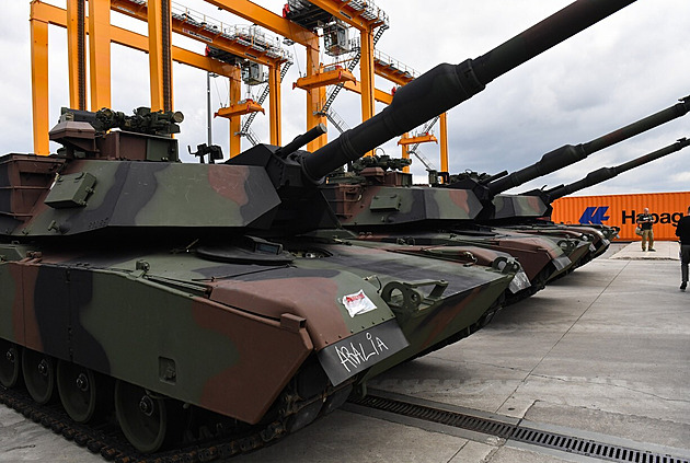 Ukrajinci dočasně stahují tanky Abrams. Jsou zranitelné při nasazení dronů