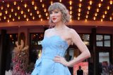 Nové album Taylor Swift ovládlo americké hitparády, v počtu prvenství zaostává už jen za Beatles