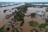 Povodně v Brazílii si vyžádaly nejméně deset mrtvých. Dvacet lidí je pohřešováno