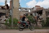 ONLINE: Rusko využilo ‚dělostřeleckého sucha‘ a škody na frontě budou cítit několik měsíců, píší média