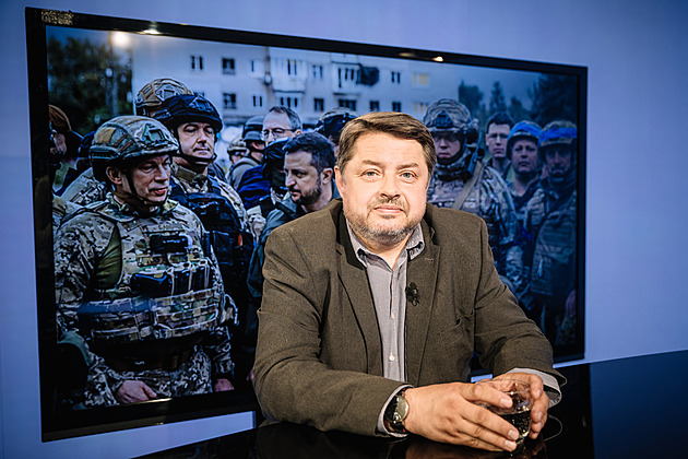 Ukrajinista: Zelenskyj už podporu ztratil, jeho lidé překračují ústavní rámec