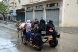 Lidé z východního Rafahu mají odejít do bezpečných zón, i tam se ale dřív bombardovalo, říká analytik