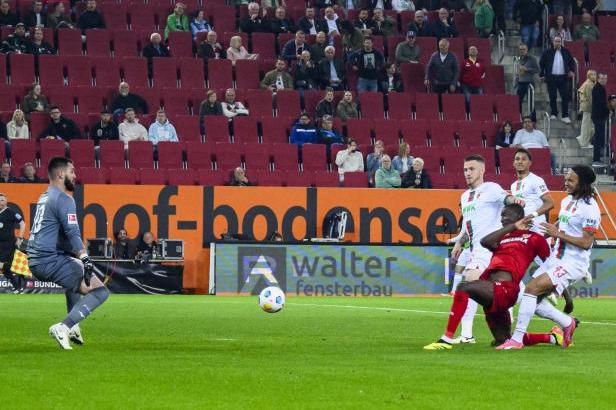 

Koubek znovu chytal za Augsburg, který podlehl Stuttgartu 0:1

