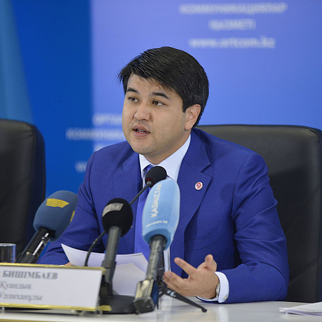 Kazachstánský exministr utloukl k smrti manželku. Dostal 24 let