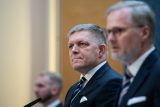 Čeští politici reagují na postřelení slovenského premiéra Fica: šok a odsouzení ataku