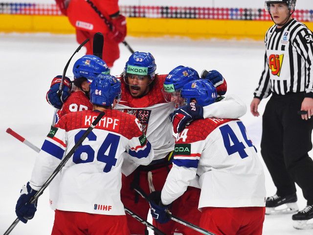 OBRAZEM: Čeští hokejisté porazili Dánsko 7:4 a udělali další krok ke čtvrtfinále