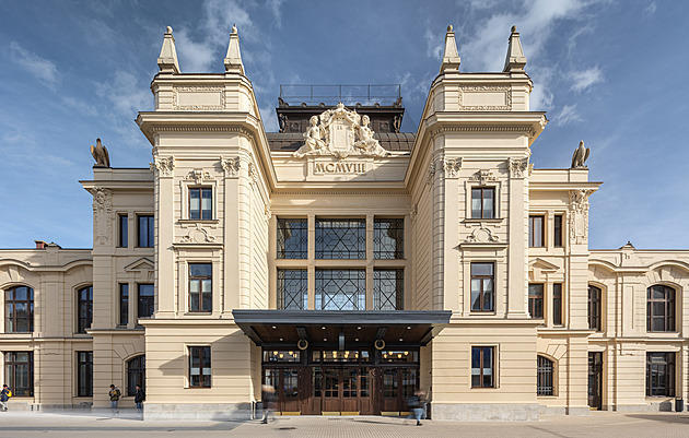 Historické nádraží v Českých Budějovicích září novotou jako v roce 1908