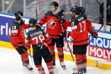 Kanaďané porazili na mistrovství světa Norsko, obhájci zlata vyhráli na šampionátu i čtvrté utkání