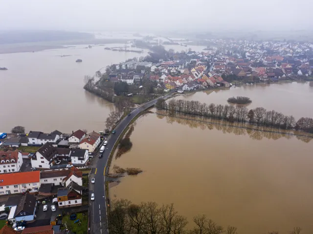 Západ Německa sužují záplavy: Do večera platilo varování nejvyššího stupně