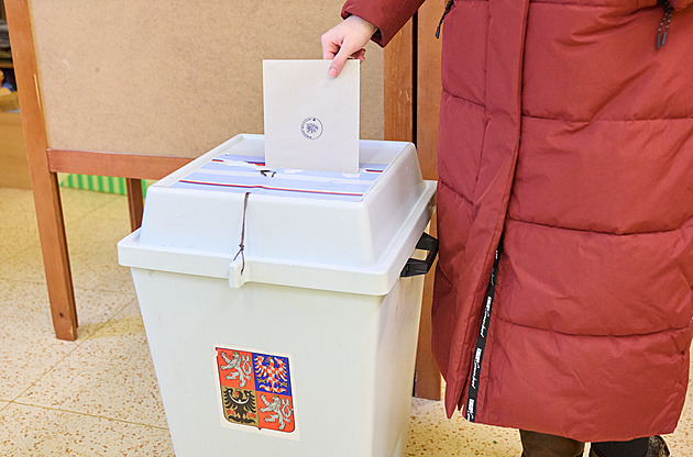 Volby by vyhrálo hnutí ANO s 32 procenty, s SPD by mělo vládní většinu