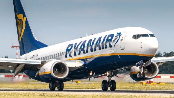 Ryanair má rekordní zisk. Celoročně jej zvýšil o34 procent