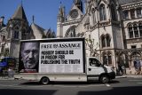 Vydání Assange do USA má opět stopku. Může se znovu odvolat, rozhodl britský soud