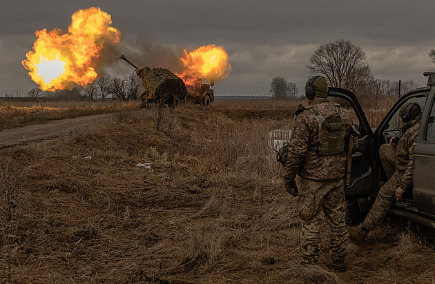 Ukrajinská artilerie končí hladovku. Munice dorazila, přiznávají Rusové