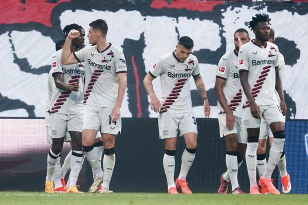 

Leverkusen nemíní prohrát ani proti Atalantě. Kovář, Schick a Hložek mohou ovládnout EL

