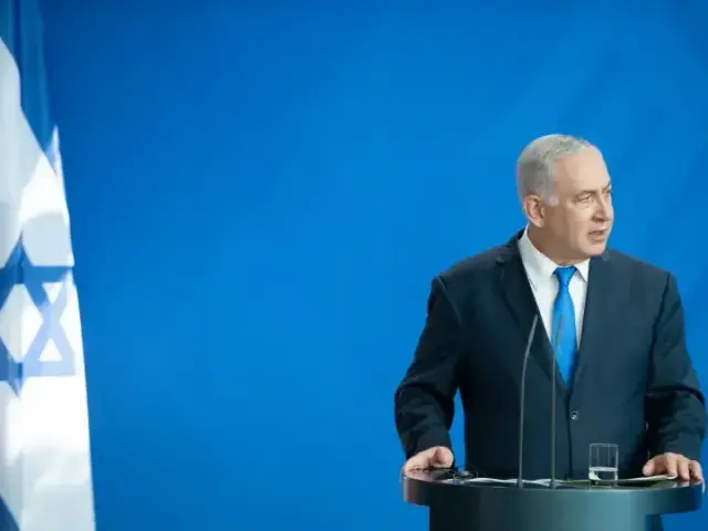 Německo se chystá vydat Netanjahua. Izrael žádal svět, aby zatykač neuplatňoval