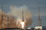 Rusko minulý týden vypustilo družici. Podle USA je schopná ničit jiné satelity