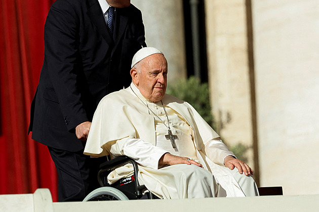 Papež se omluvil za urážku homosexuálů. Máme místo pro každého, vzkázal