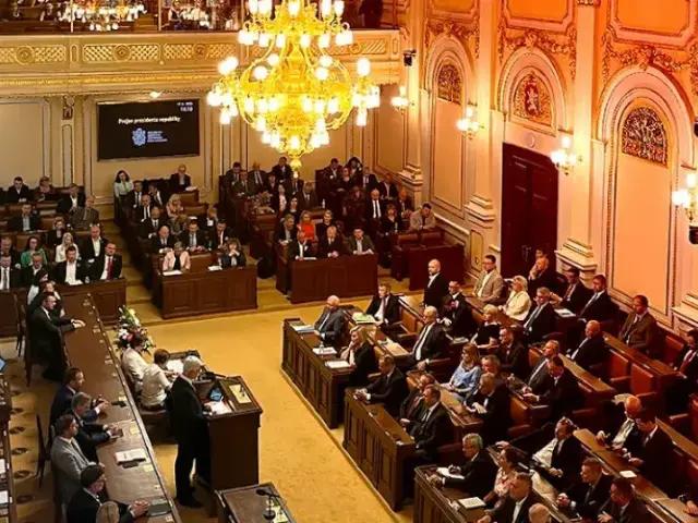 Sněmovna podpořila reformu penzí. Vládní koalice uťala diskusi po 32 hodinách