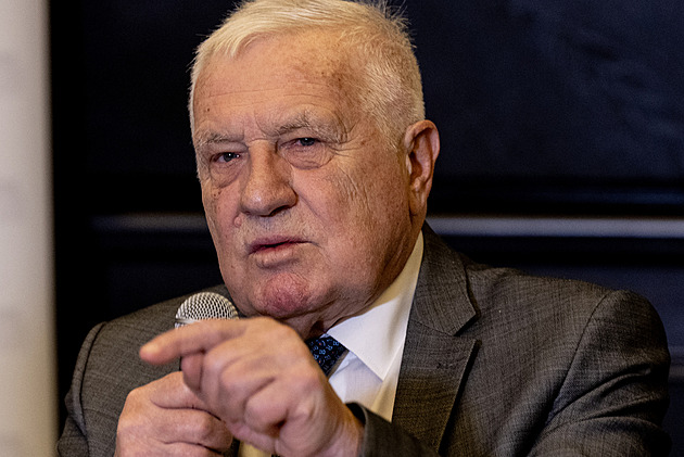 KOMENTÁŘ: Je třeba doříci něco k evropským volbám? ptá se Václav Klaus