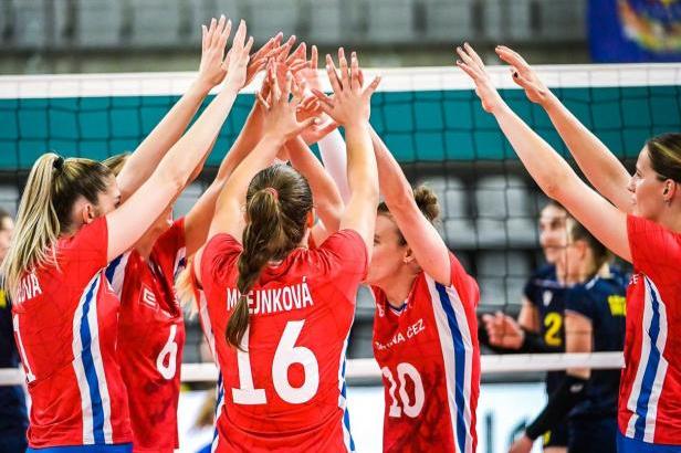 

ŽIVĚ: Zlatá evropská liga žen Belgie – Česko

