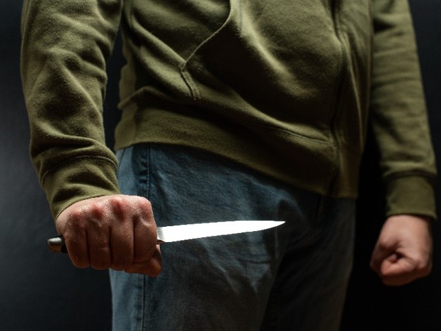 V Německu prudce roste počet útoků nožem, za minulý rok bylo 8 951 případů