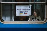 Česko pomáhá Ukrajincům v návratu do vlasti, uhradí jim jízdenky či cestu sanitkou