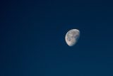Čínská sonda přistála po čtyřech týdnech na odvrácené straně Měsíce, informovala státní agentura