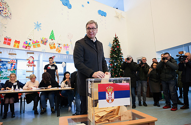 Volby v Srbsku vyhrála Vučičova strana. Část opozice uvedla, že výsledek neuzná