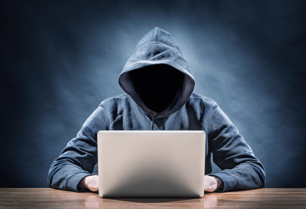 Internetoví podvodníci útočí na vaše peníze devětkrát častěji. Jak je ochránit?