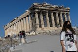 Aténská Akropole je díky novému chodníku přístupná i vozíčkářům. Archeologové zuří