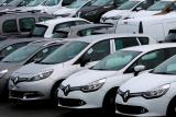 Francouzské úřady obvinily Renault z podvodu v souvislosti s emisemi, firma pochybení odmítá