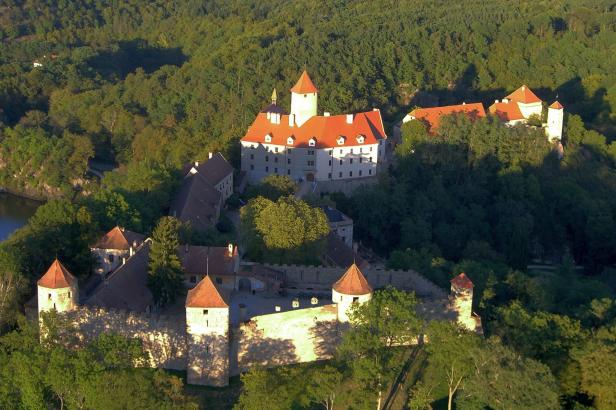 

Toulky za hrad(b)y: Moravský hradní komplex Veveří se vzpamatovává z těžké minulosti

