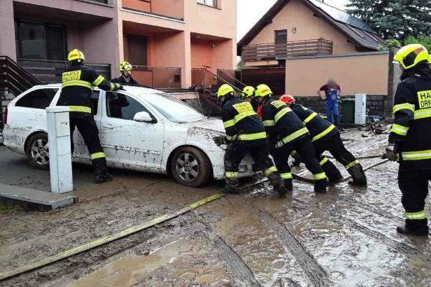 

V Drnovicích na Vyškovsku pokračují v odstraňování následků přívalového deště

