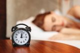 Spát méně než sedm hodin je rizikové, ve spánku se mozek připravuje na bdělost, říká profesor Šonka