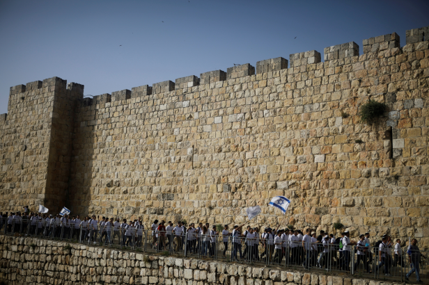 

Jeruzalémem projdou sionisté, Hamás vyzval ke dni hněvu. Akce otestuje soudržnost nové vlády

