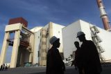 Jediná jaderná elektrárna v Íránu je dočasně mimo provoz. Následovalo varování před výpadky proudu