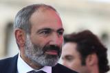 Stávající arménský premiér Pašinjan se prohlásil vítězem voleb. Počítá s většinou v parlamentu