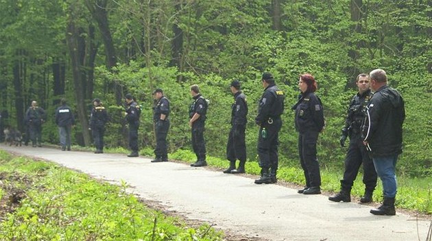 Srbský řidič bloudil v lesích u Třebechovic, dehydrovaný málem zemřel