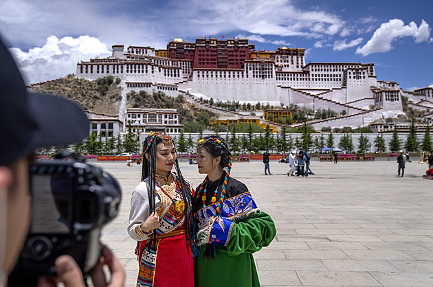 Tibet se stává cestovatelským hitem, turistů bude víc než místních