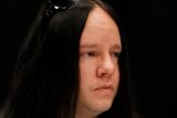 Zemřel bývalý bubeník a zakládající člen kapely Slipknot Joey Jordison. Bylo mu 46 let